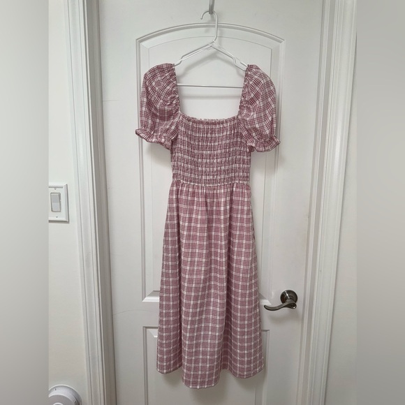 Pink gingham dress with puff sleeves - Picture 2 of 10